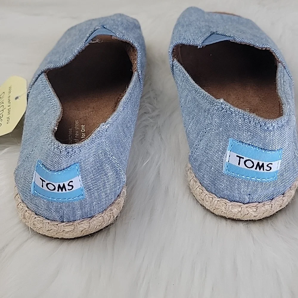TOMS Alpargata Chambray Open Toe Blue Slip On Boho Nautical Flat Espadrilles NeW